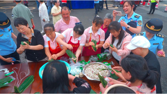 省交通执法总队第三支队举办“爱心驿站 情满旅途”志愿服务品牌创建启动仪式