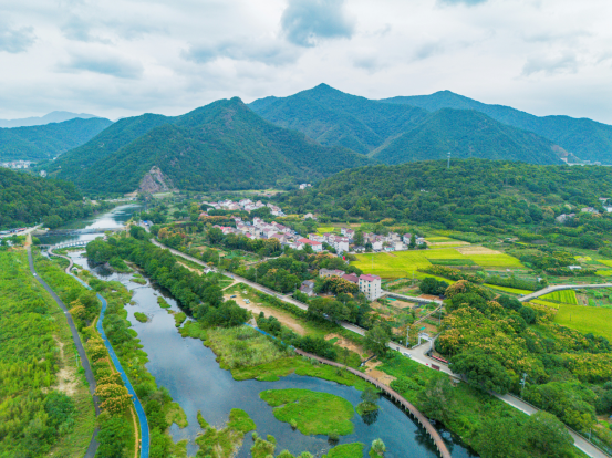 久诺行业首推，新一代仿石涂料臻晶石，引领建筑外墙装饰新趋势